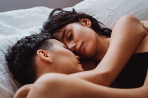 Practicar sexo para dormir bien